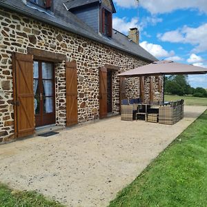 Gite Avec Vue Panoramique, Ideal Pour Un Weekend ! Mont-Saint-Jean (Sarthe) Exterior photo