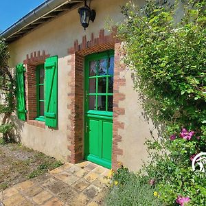 Maison De Campagne Avec Jardin Clos, Cheminee Et Balades Pres De La Riviere. Pass Animaux Acceptes. - Fr-1-600-77 Montsûrs Exterior photo