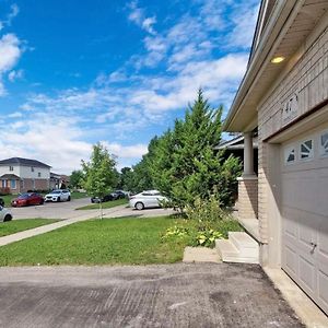 Guelph House Exterior photo