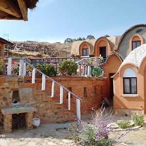 Hostal Qhana Pacha Isla de la Luna Exterior photo