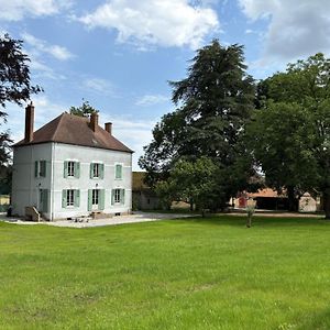 Maison Bourgeoise De Charme Avec Spa, Parc Et Activites - Fr-1-489-541 Jaligny Exterior photo