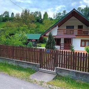 Complex De Pensiuni Si Casute La Munte-Ceahlau Ceahlău Exterior photo