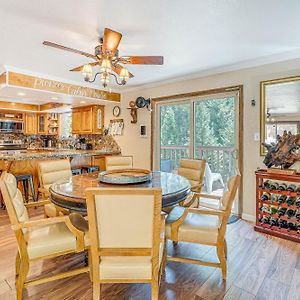 Serene Pioneer Cabin With Deck - Near Hiking Trails! Exterior photo