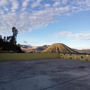 Tengger Indah Seruni Bromo Probolinggo Exterior photo