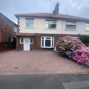 Lovely 3 Bed House In Crosby Crosby (Merseyside) Exterior photo