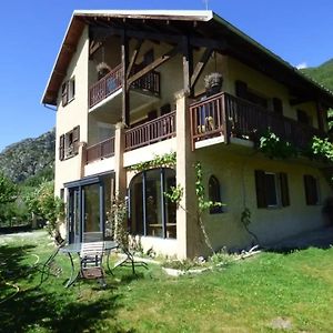 Appartement Paisible A Saint Crepin Avec Vue Sur La Montagne Saint-Crepin (Hautes-Alpes) Exterior photo