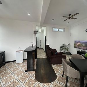 Apartamento En La Zona Viva Con Parqueo Exclusivo San Pedro La Laguna Exterior photo