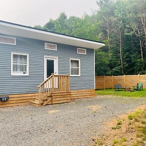 Fancy Nancy Place Kentville Exterior photo