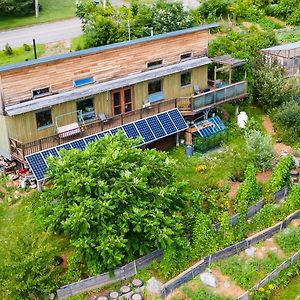 Stunning Eco-House At Jardins De Maia Portneuf Exterior photo