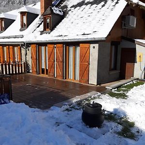 Petit Gite De Montagne Avec Jardin Et Terrasse Cazaux-Layrisse Exterior photo