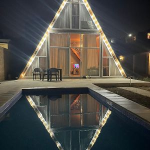 A-Frame Вилла С Подогреваемым Бассейном Pirşağı Exterior photo