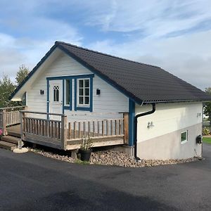 Ferienhaus In Tjoern Mit Grill Und Garten Ronnang Exterior photo