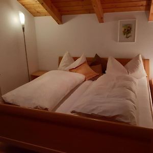 Vermiete Ein Doppelzimmer In Einem Holzhaus Wolfurt Exterior photo