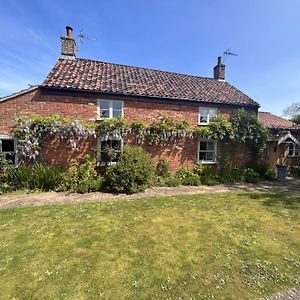 The Lavender House Foulsham Exterior photo