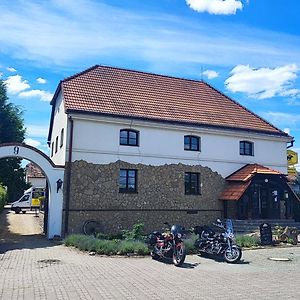 Penzion Horse Farm Lechovice Exterior photo