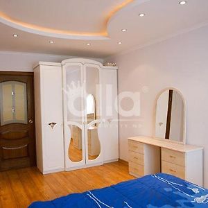 3 Rooms Apartment In Chisinau Exterior photo