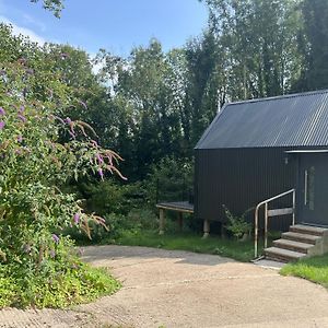 Cabin With A Spectacular Outlook Dorchester Exterior photo