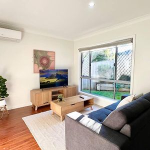 Casa Cirrus 1- Newly Furnished Spacious Unit In A Duplex At Coomera Gold Coast Exterior photo