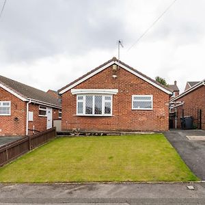 Luxurious Detached Bungalow Batley Exterior photo