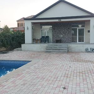 House With Pool Near Sea Breeze Baku Exterior photo