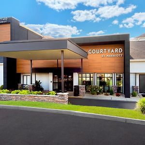 Courtyard By Marriott New Haven Orange Exterior photo