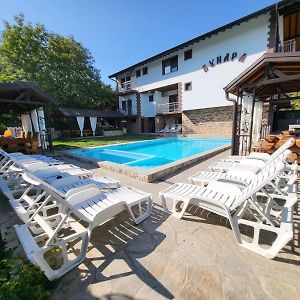 Family Hotel Bunara Brestnik Exterior photo