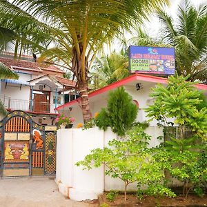 Lake Holiday House Batticaloa Exterior photo