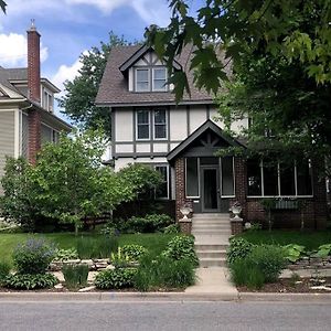 Your Urban Retreat Minneapolis Exterior photo