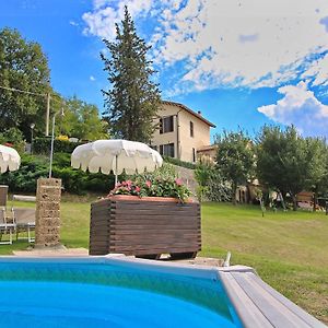 Nice Flat In Arcevia With Swimming Pool Exterior photo