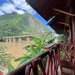 Yensabai Bungalow River View Nongkhiaw Exterior photo