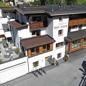 Quality Hosts Arlberg - Haus Pepi Eiter Sankt Anton am Arlberg Exterior photo