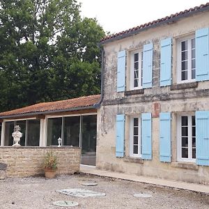 Domaine Fontcouverte Fontcouverte (Charente-Maritime) Exterior photo