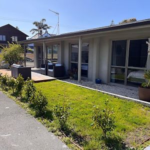 Mount Golf & Beach Retreat Mount Maunganui Exterior photo