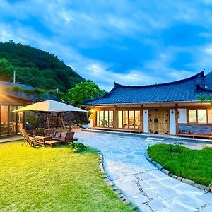 Suncheon Sumiyeonga Hanok Private House Exterior photo