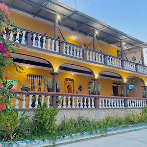 Hotel San Miguel Flores Exterior photo