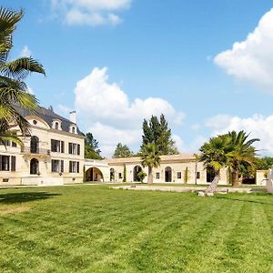 Awesome Home In Saint-Julien-De-Lesca Saint-Julien-de-l'Escap Exterior photo