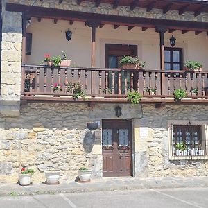 Casa Del Cura Molleda Exterior photo