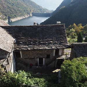 Casa Bruja Tradizionale Rustico Ticinese Mergoscia Exterior photo