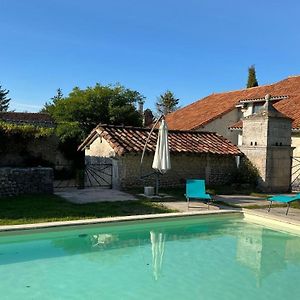 Grande Maison Restauree Avec Piscine Privative, Au Coeur De La Campagne Du Perigord Vert - Fr-1-616-304 Saint-Paul-Lizonne Exterior photo