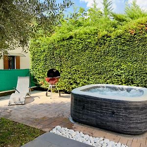 Casa Di Bianca Con Jacuzzi Privata Riscaldata Pedemonte Exterior photo