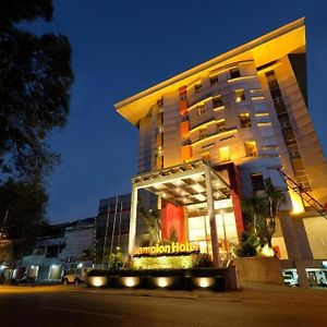 Lampion Hotel Solo Surakarta (Solo) Exterior photo