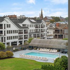 Club Wyndham Newport Onshore Exterior photo