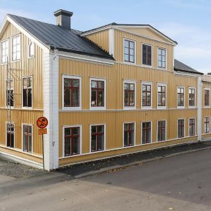 Hernoerum Franzengatan - Centrala Laegenheter Harnosand Exterior photo