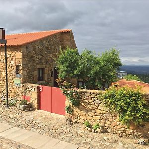 Casa Da Amendoeira Castelo Rodrigo Exterior photo