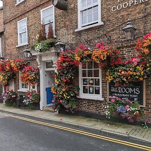 The Three Coopers Bedale Exterior photo