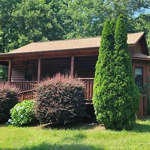 Get-Away Cabin Columbus Exterior photo