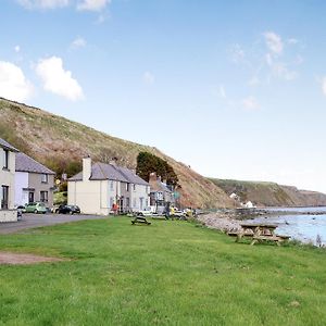 Archies Cottage Burnmouth Exterior photo