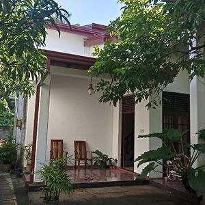 Hettiarachchi Vacation Home Kurunegala Exterior photo