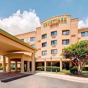 Courtyard By Marriott Roanoke Airport Exterior photo