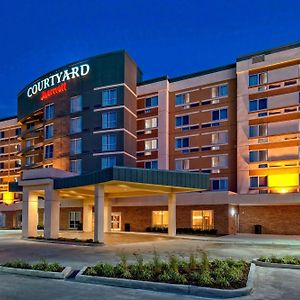 Courtyard By Marriott Westbury Long Island Exterior photo